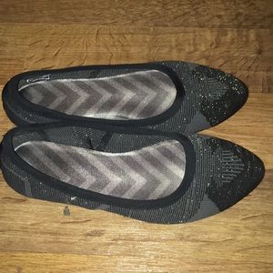 Skechers Shoes - Skechers flats in great condition Skechers Shoes - Skechers flats in great condition